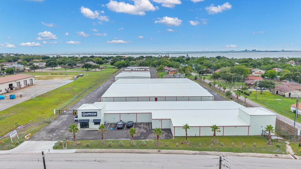 Primary Photo Of 1663 Moore Ave, Portland Self Storage For Sale