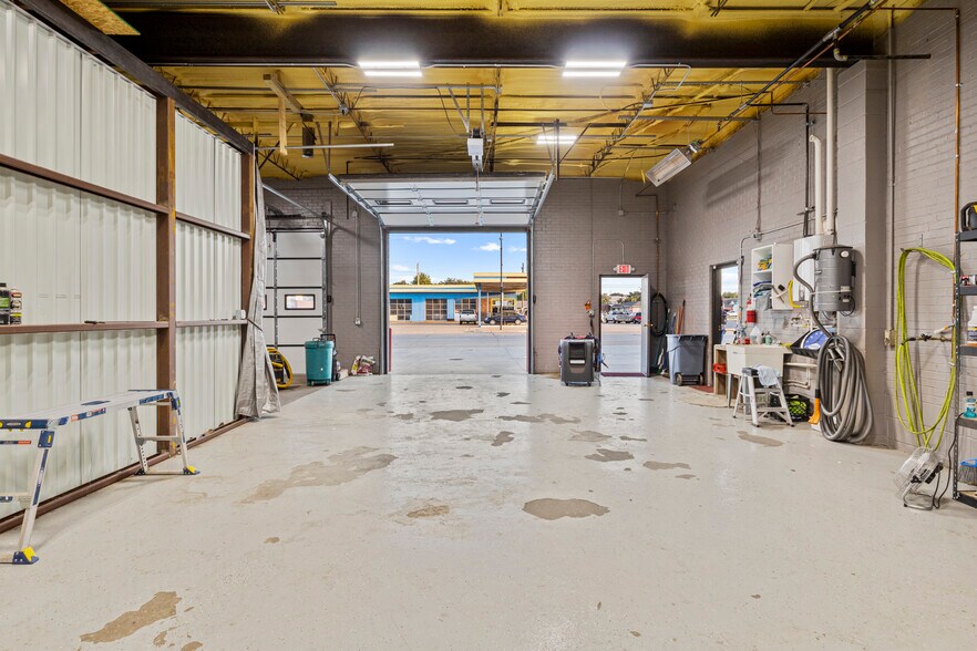 More Photos Of 312 Main St, Weatherford Land For Sale