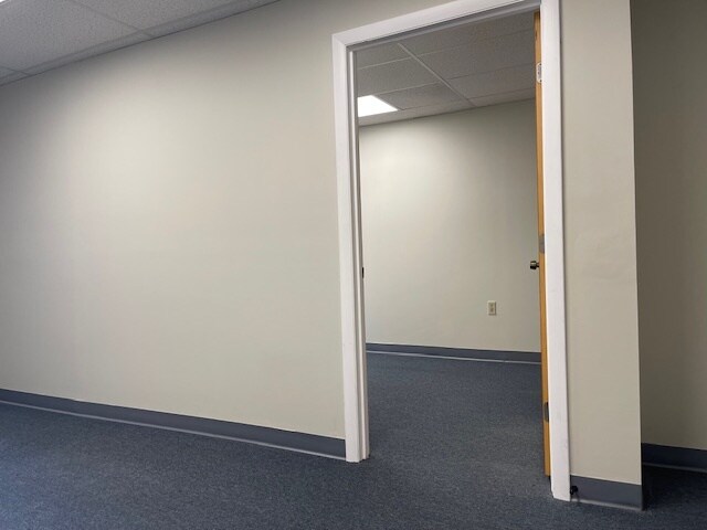 More Photos Of 681 Park Ave, Cranston Storefront Retail Office For Lease