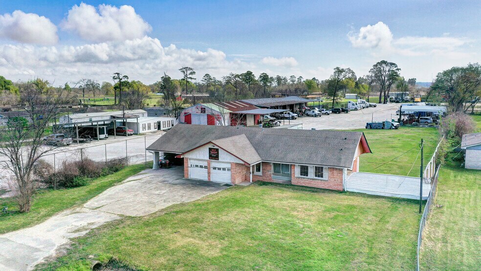 More Photos Of 16636 Bear Bayou Dr, Channelview Warehouse For Sale