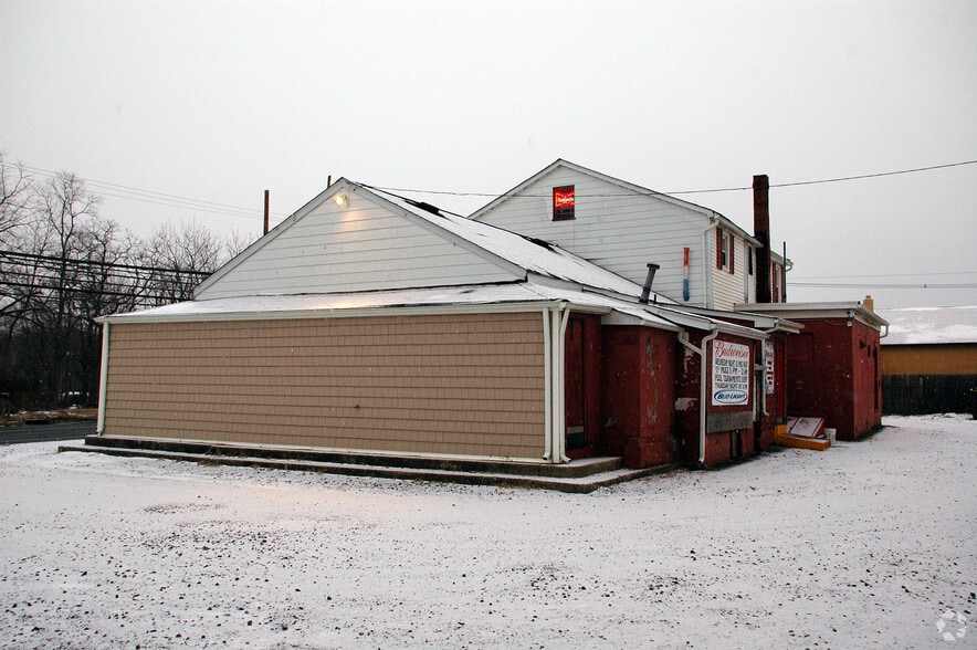 More Photos Of 238 Highway 34, Old Bridge Storefront Retail Residential For Sale