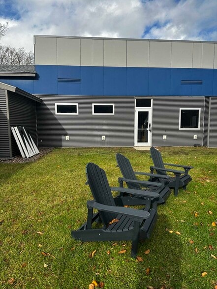 More Photos Of 553 Roosevelt Hwy, Colchester Office For Sale