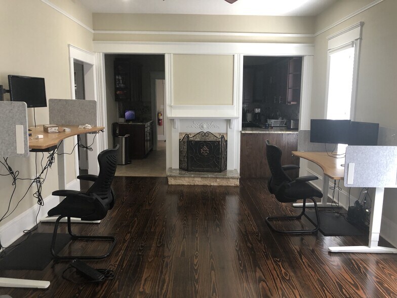 More Photos Of 106 W Euclid Ave, Tampa Office For Lease