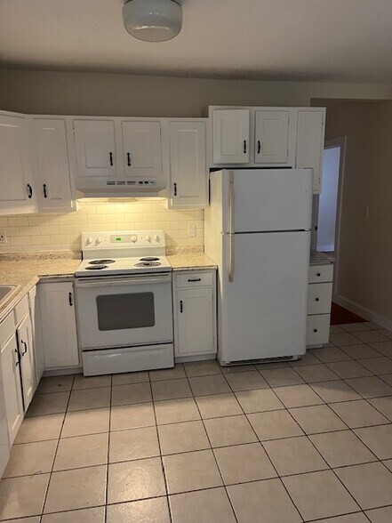 More Photos Of 85 Goodwill Ave, Meriden Apartments For Sale