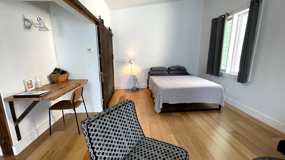 More Photos Of , Hudson Unknown For Sale