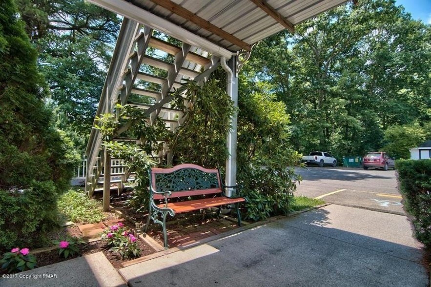 More Photos Of 2783-2785 Route 115, Effort Storefront For Lease