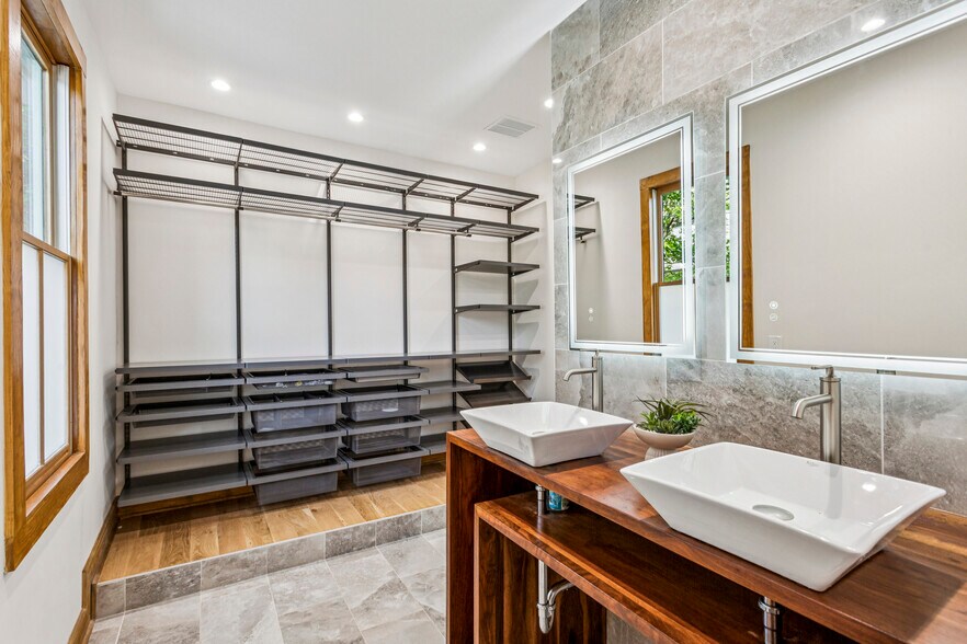 More Photos Of 692 Kirkwood Ave SE, Atlanta Storefront Retail Residential For Sale