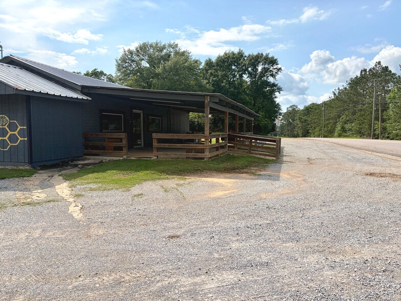 More Photos Of 285 N Garland Rd, Mckenzie General Retail For Sale