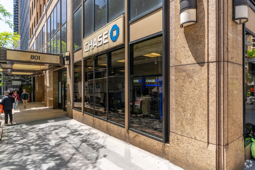 More Photos Of 801 Second Ave, New York Office For Lease