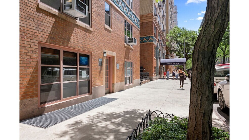 Primary Photo Of 235 E 22nd St, New York Apartments For Sale