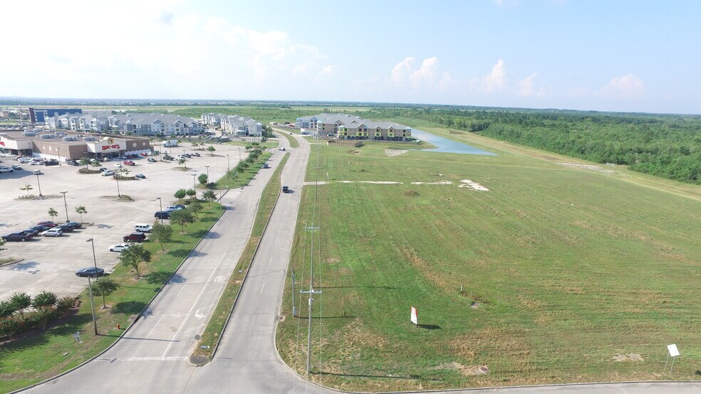 More Photos Of NWC I-45 & Holland Rd, Texas City Land For Sale