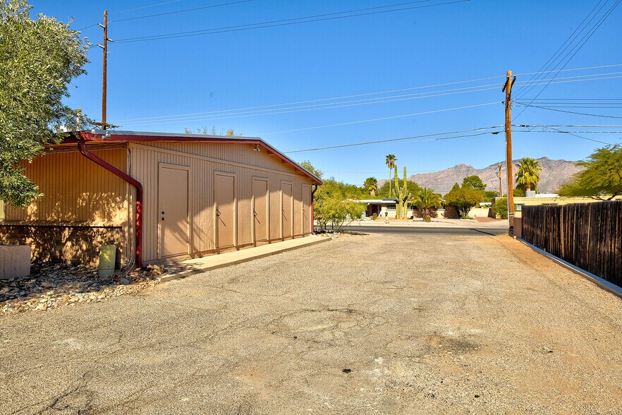 More Photos Of 2770 N Goyette Ave, Tucson Apartments For Sale