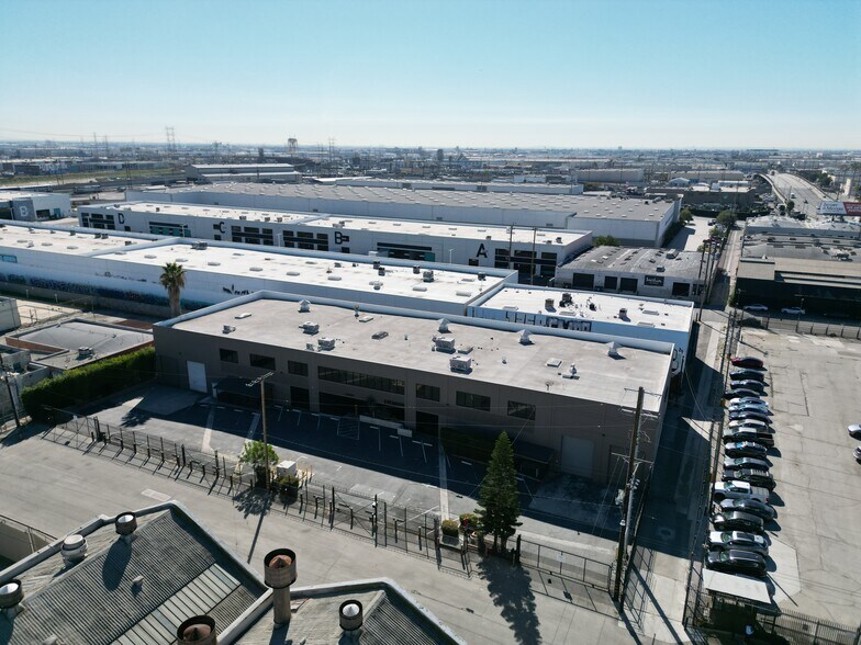 Primary Photo Of 2430-2438 E 11th St, Los Angeles Warehouse For Lease