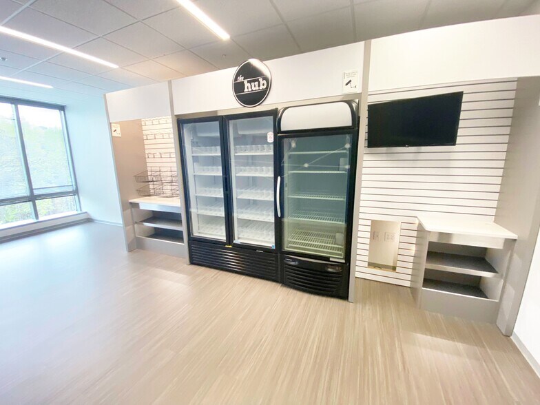 More Photos Of 1110 Sanctuary Pky, Alpharetta Office For Lease