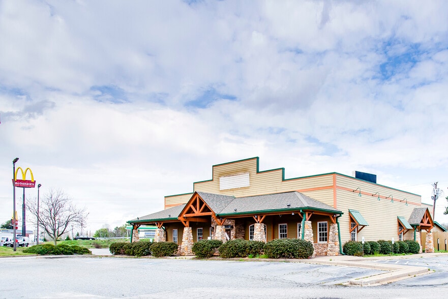 More Photos Of 6750 Pottery Rd, Spartanburg Restaurant For Sale