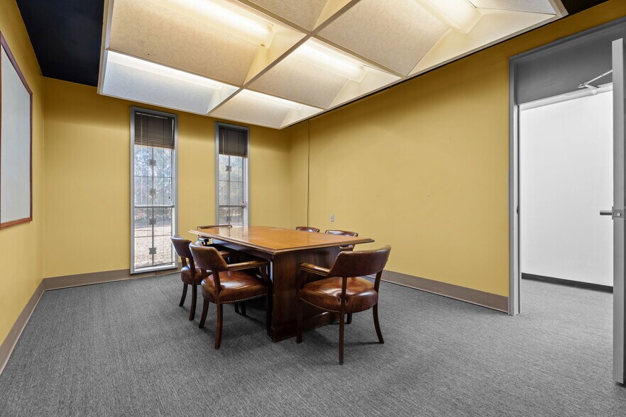 More Photos Of 401 N James St, Goldsboro Medical For Sale