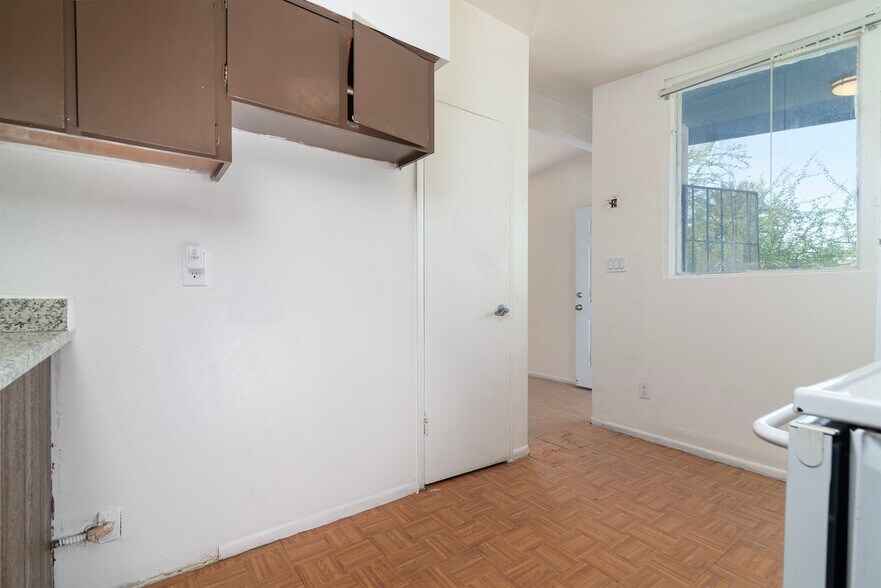 More Photos Of 505 N Williams, Mesa Apartments For Sale