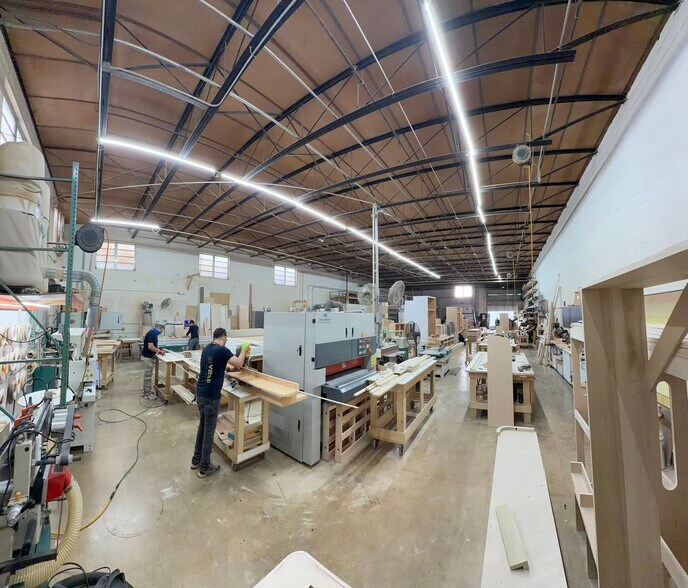 More Photos Of 733-757 W 26th St, Hialeah Warehouse For Lease