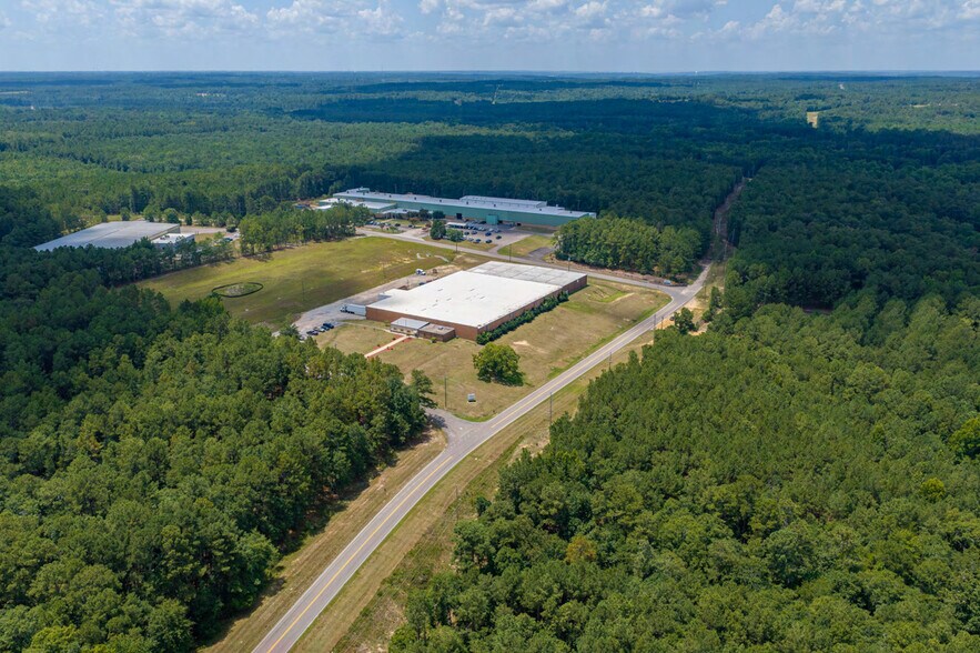 More Photos Of Windham Boulevard and Beloit Street, Aiken Warehouse For Sale