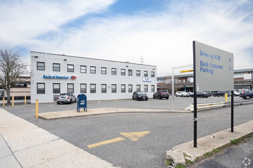 More Photos Of 3330 park Ave, Wantagh Office For Lease