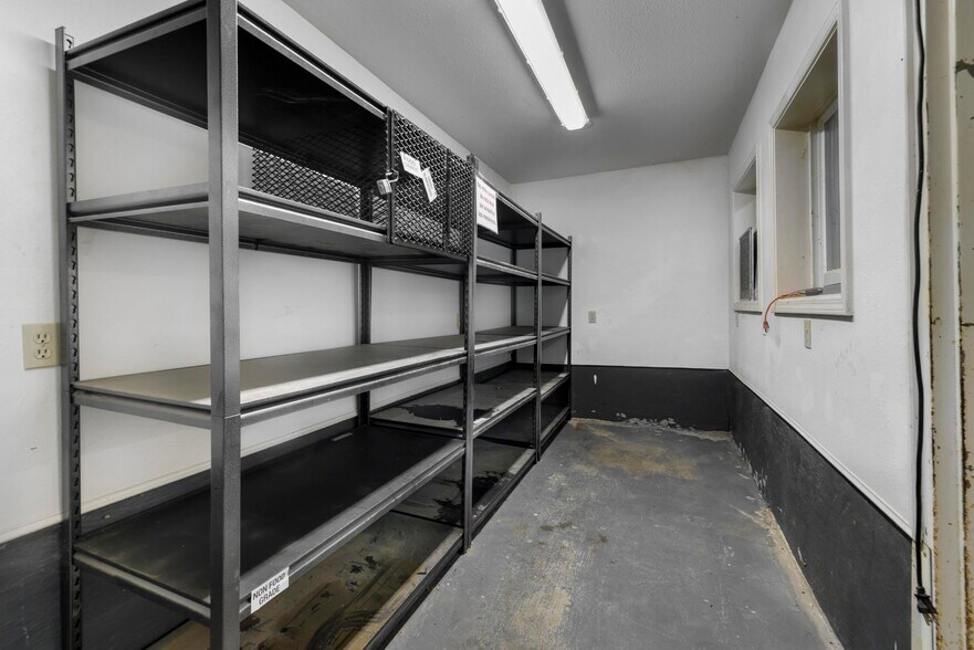 More Photos Of 4074 N 2000 E, Filer Warehouse For Sale