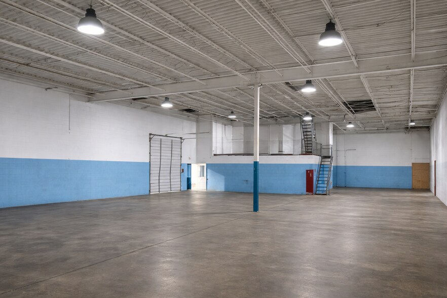 More Photos Of 1721 Dove St, Port Huron Warehouse For Lease