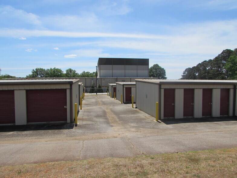 Primary Photo Of 529 Clifton Ter, Carrollton Self Storage For Sale