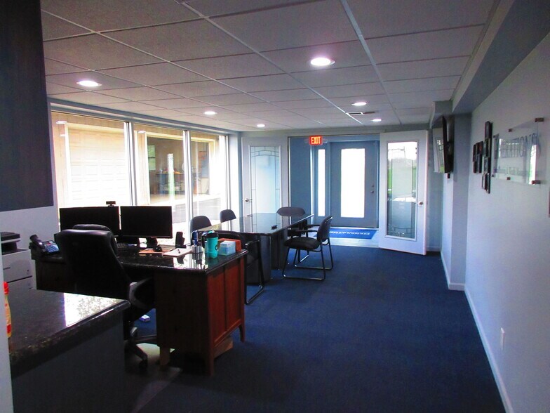 More Photos Of 977 Airport Rd, Jackson Office For Sale