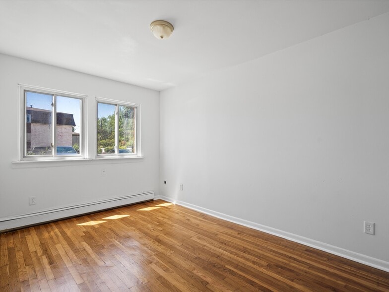 More Photos Of 19199 Lahser Rd, Detroit Apartments For Sale