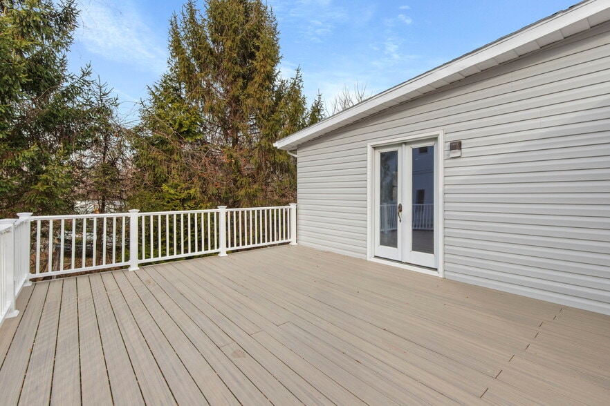More Photos Of 1100 Calvary Rd, Churchville Flex For Sale