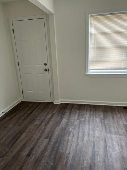 More Photos Of 3165 Washington St, Covington Office Residential For Sale