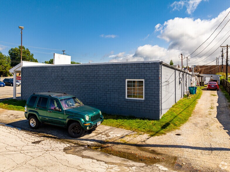 More Photos Of 3128-3134 E Sunshine St, Springfield Storefront Retail Office For Sale