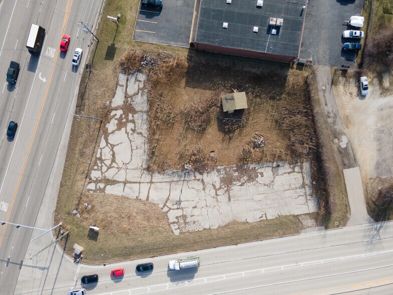 More Photos Of 20817 N Quentin Rd, Kildeer General Retail For Sale