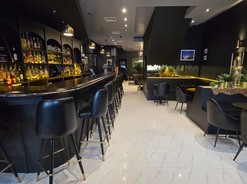 More Photos Of 464 Onderdonk Ave, Flushing Storefront Retail Residential For Lease