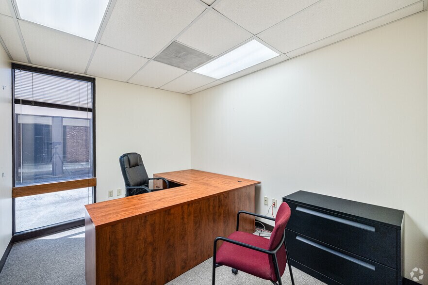 More Photos Of 3901 Carmichael Ave, Jacksonville Medical For Lease