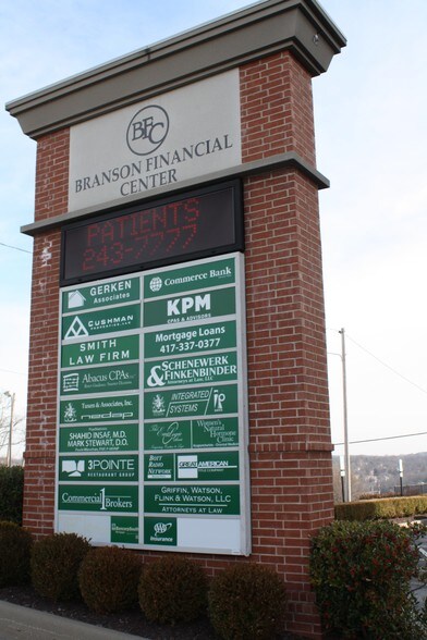 More Photos Of 500 W Main St, Branson Office For Lease