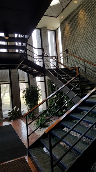 More Photos Of 5700 W Bender Ct, Milwaukee Distribution For Lease