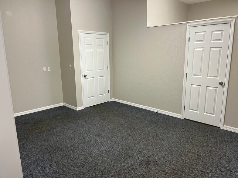 More Photos Of 15151 S US Highway 441, Summerfield Medical For Lease