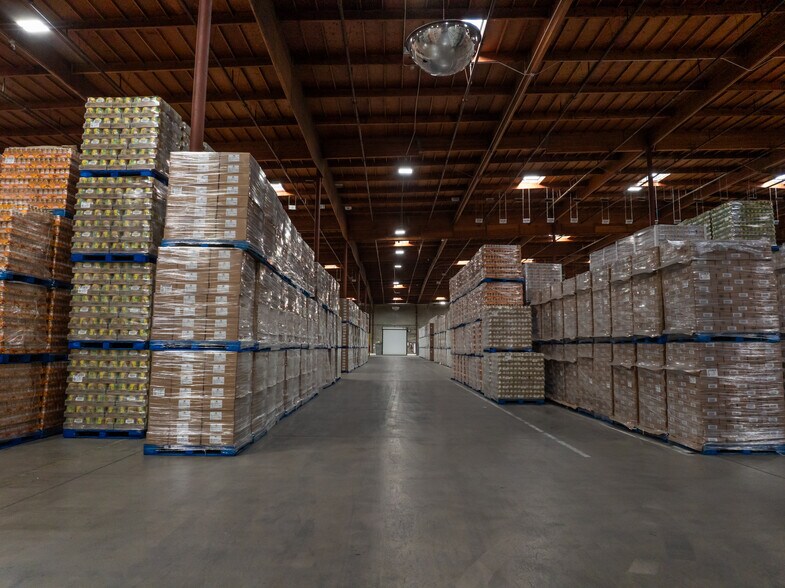 More Photos Of 151 Codoni Ave, Modesto Warehouse For Lease