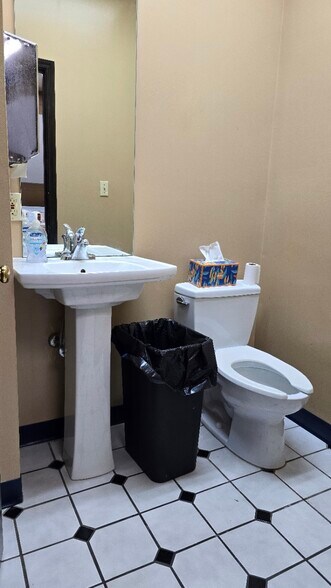 More Photos Of 100 W National Rd, Englewood Medical For Sale