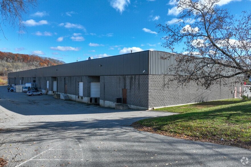 More Photos Of 113 Neck Rd, Haverhill Warehouse For Lease