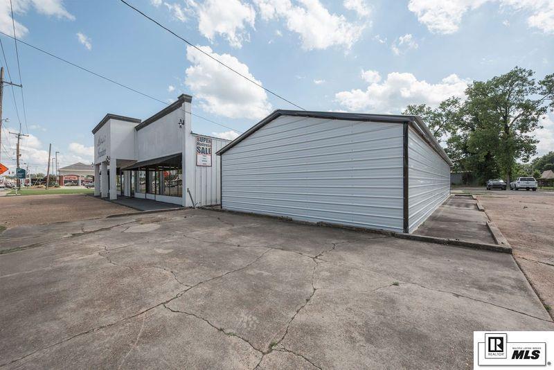 More Photos Of 707-709 Trenton St, West Monroe Storefront For Sale