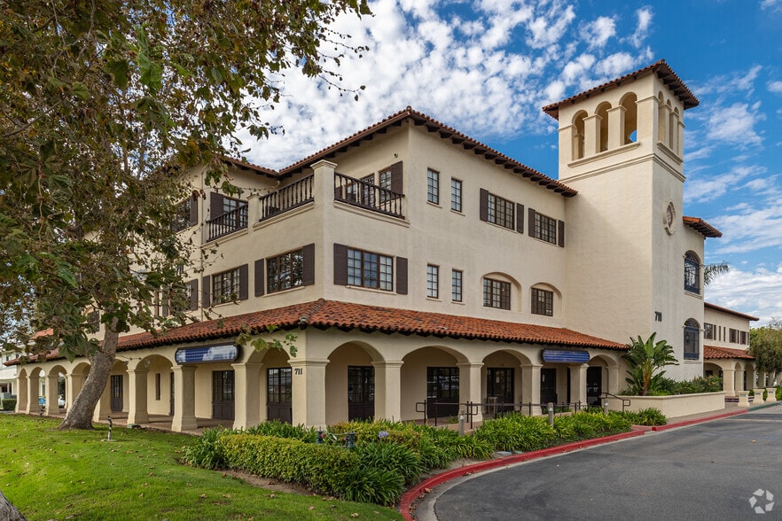 Primary Photo Of 711 E Daily Dr, Camarillo Loft Creative Space For Sale