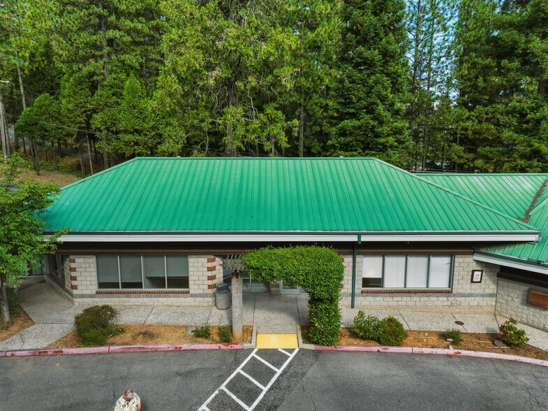 More Photos Of 112 Nevada City Hwy, Nevada City Office For Sale