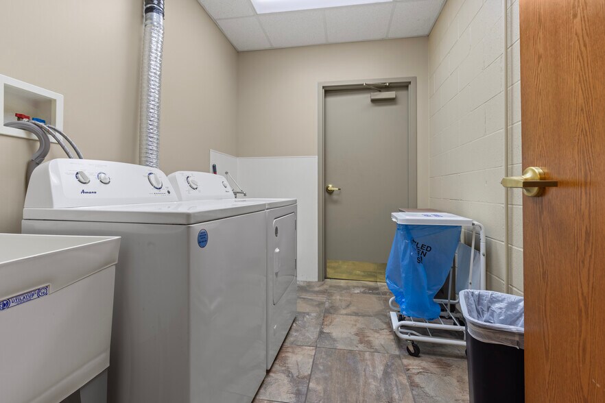 More Photos Of 5112 Forest Hills Ct, Loves Park Industrial For Sale