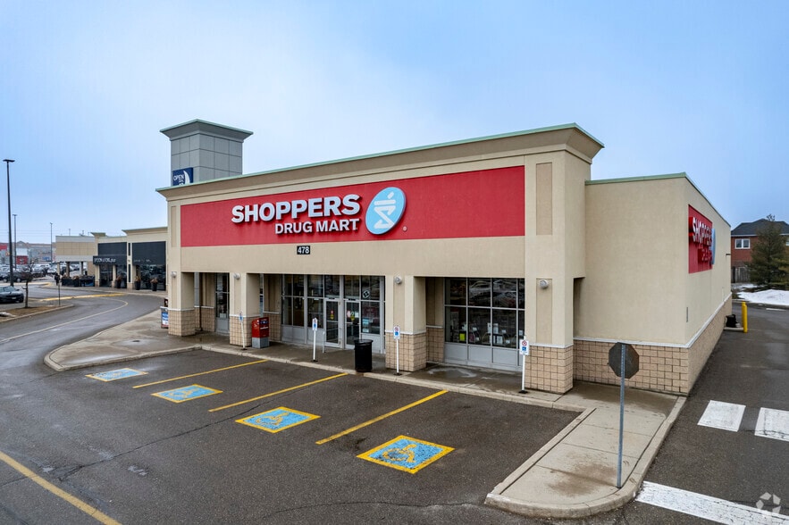 More Photos Of 478-494 Dundas St W, Oakville Unknown For Lease