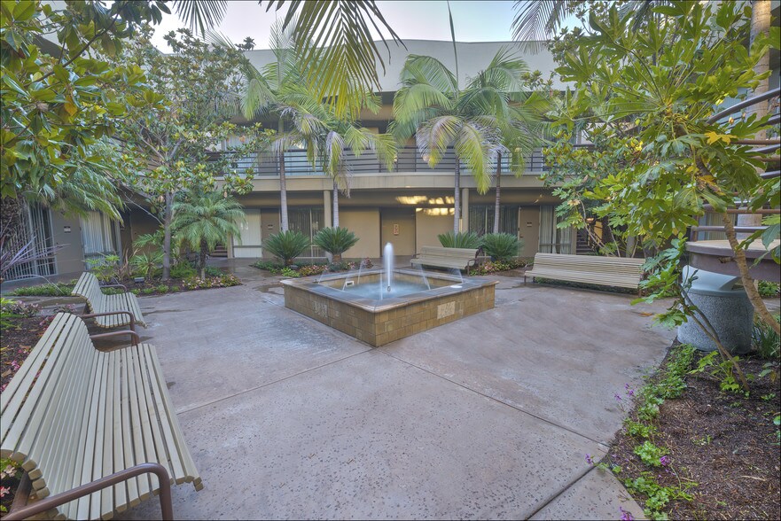 More Photos Of 2320 Paseo de las Americas, San Diego Office For Lease