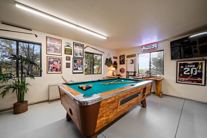 More Photos Of 2089 E White Mountain Blvd, Pinetop Hotel For Sale