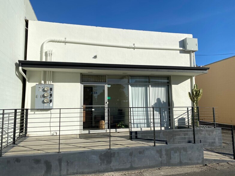 More Photos Of 434 E Main St, Ventura Storefront For Lease