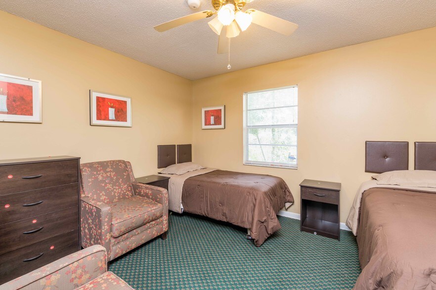 More Photos Of 15458 Snow Memorial Hwy, Brooksville Assisted Living For Sale
